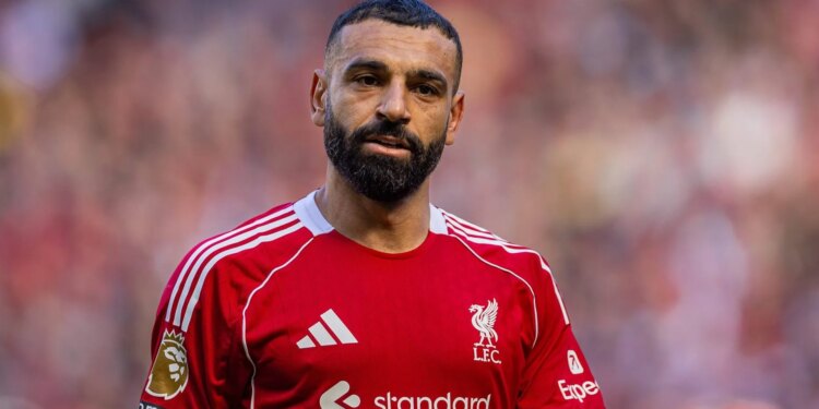 ‘Ele é o substituto perfeito para Salah no Liverpool. Seria empolgante’